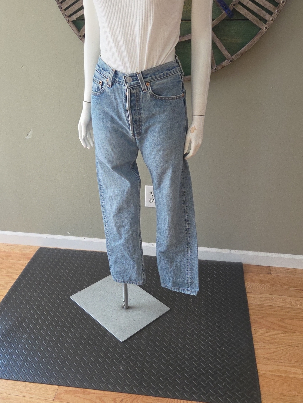 Vintage 501 Levis button fly jean